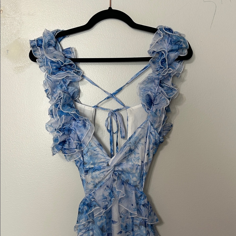 Petal & Pup Lucah Frill Shoulder Maxi Dress Blue NWT - Picture 4 of 9